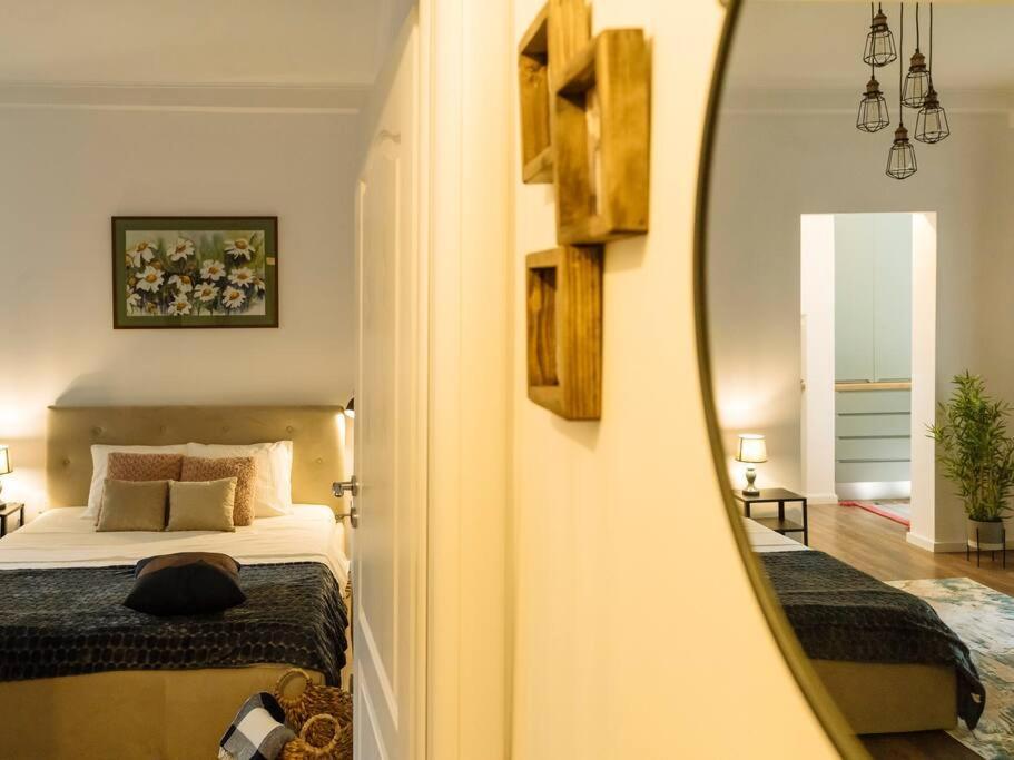 Cozy Studio Next To House Of Parliament Bucareste Exterior foto